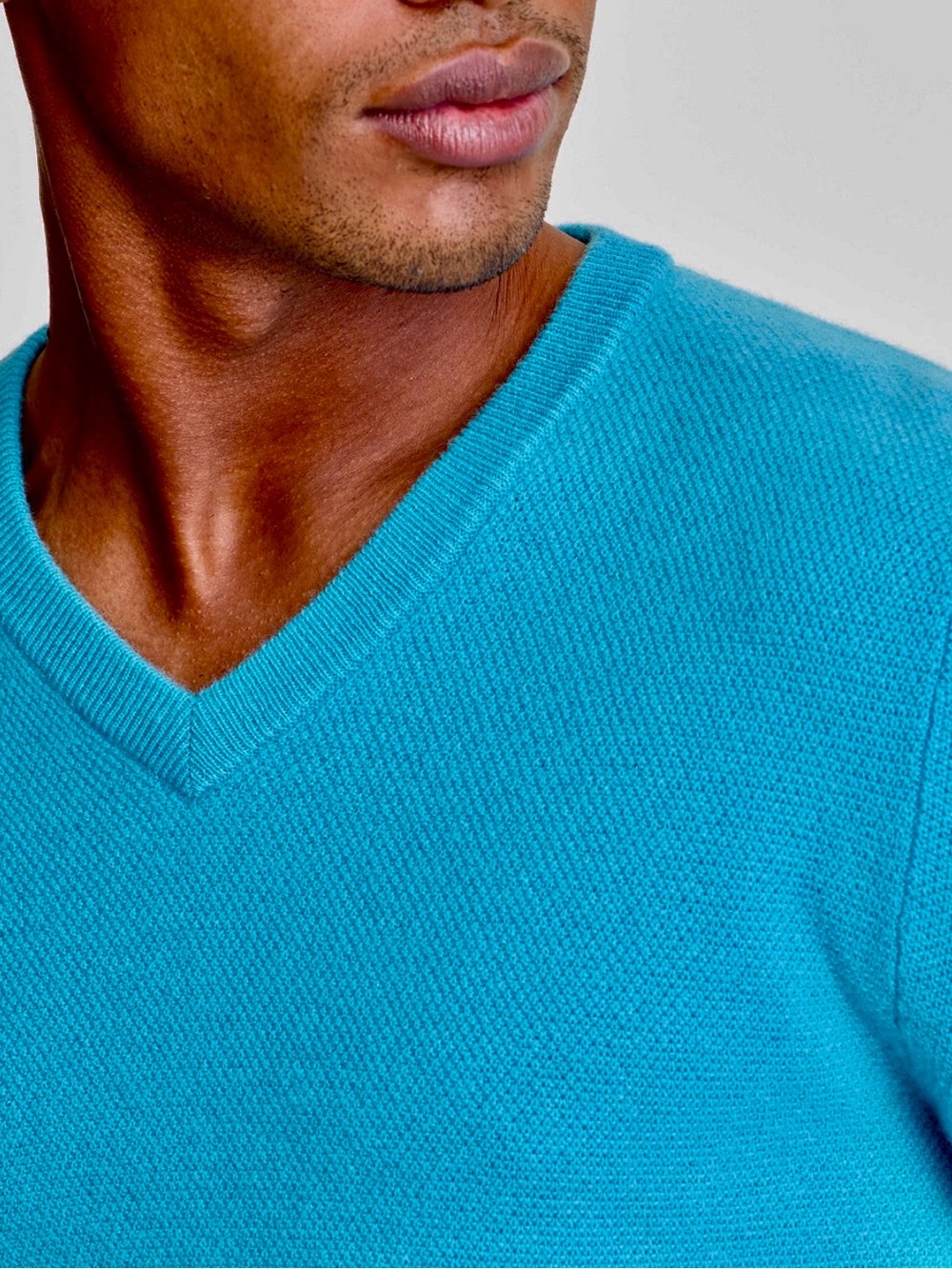 Cashmere Club Room  V-Neck Sweater - Men,  short sleeve ( color seaglass blue)